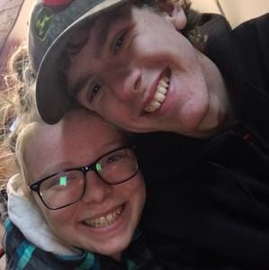 Meet your Posher, Carissa